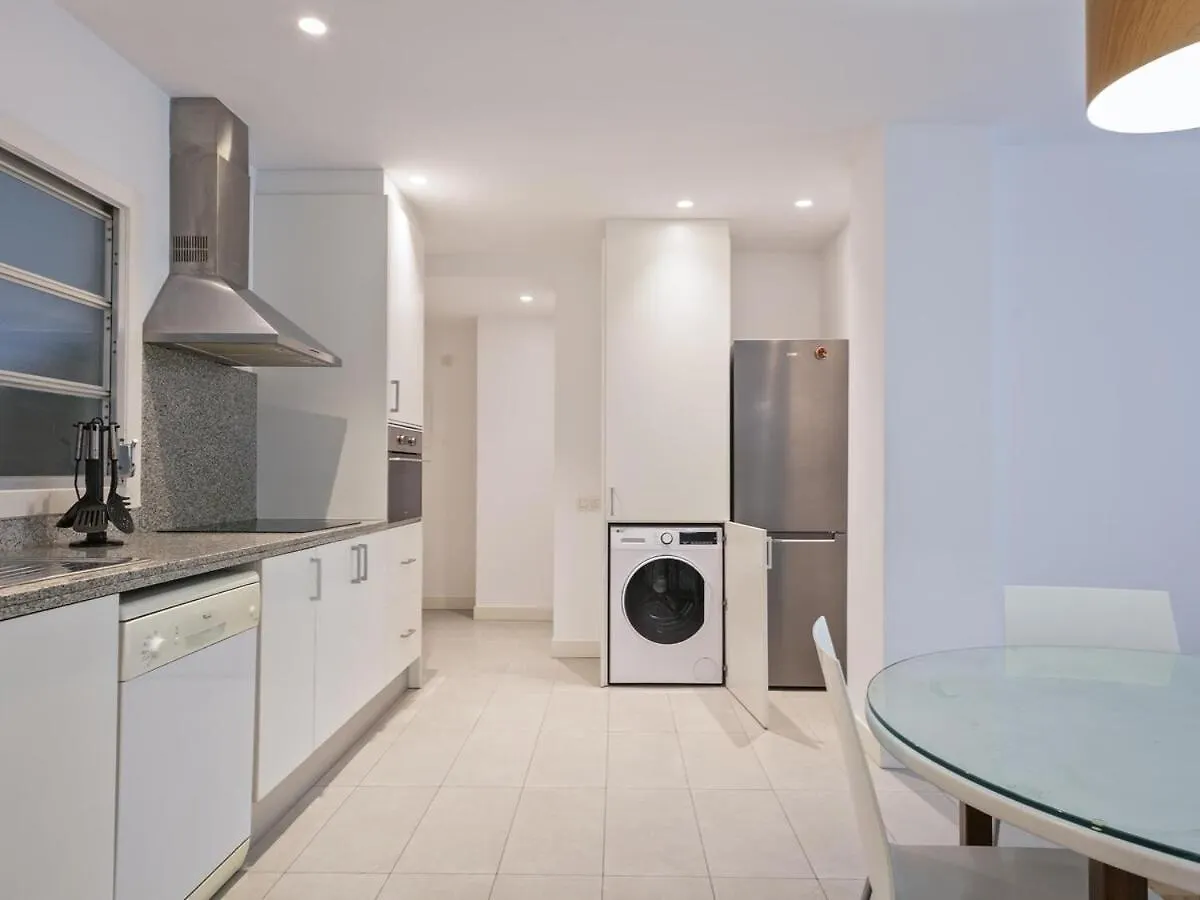 Winahost Barcelona Pedralbes Apartment 0*,  Spain