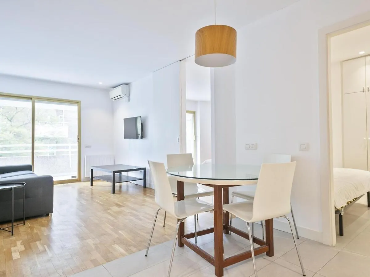 Winahost Barcelona Pedralbes Apartment