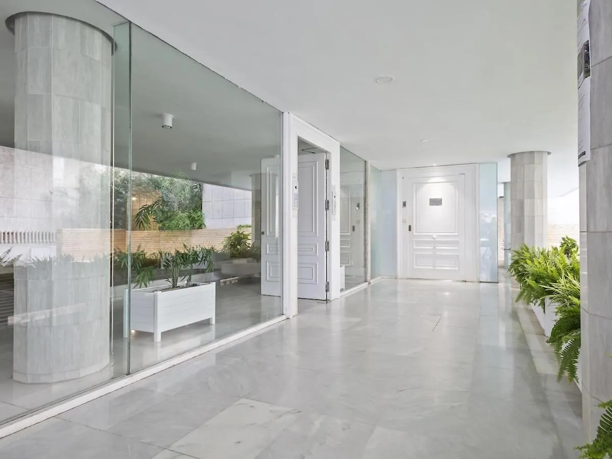 Winahost Barcelona Pedralbes Apartment 0*,